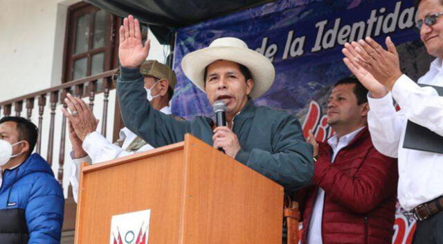 Mandatario viajó a Cajamarca donde entregó  S/ 17.5 millones para electrificación rural.