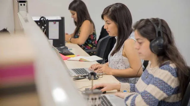 La carrera de community manager es considerada una de las profesiones del futuro.