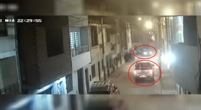 SMP: chofer escapa de asalto tras acelerar su auto mientras era apuntado con un arma [VIDEO]