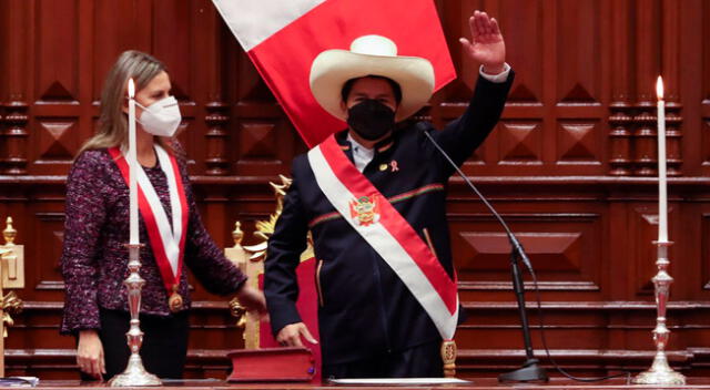 Jefe de Estado afirmó que al país nadie lo divide.