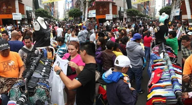 Gamarra: comerciantes rematan ropa de invierno dese S/ 5 por bajas ventas