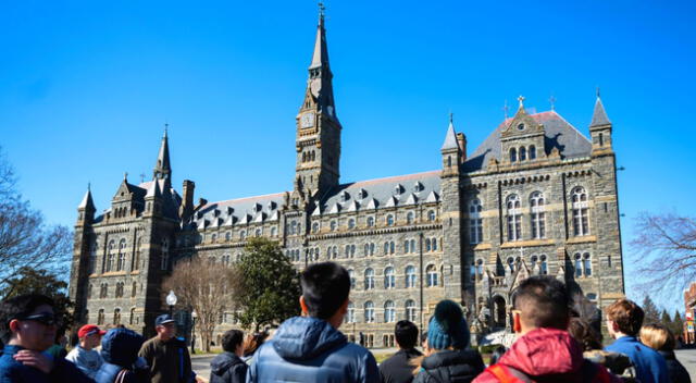 El costo de una universidad de Estados Unidos es costoso.