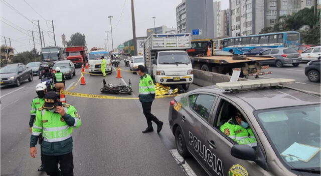 Motociclista habría fallecido producto de la mala conducción de otro chofer de un vehículo particular