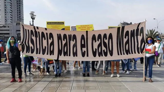 Protestan para que jueces garanticen trato digno a quienes denuncian violación sexual por parte de militares en caso Manta y Vilca. Foto: cortesía