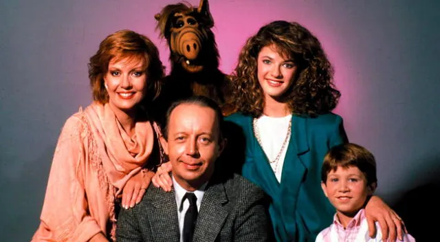 La serie Alf se emitió a través de NBC en 1986.