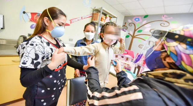 Niños recibieron atención especializada para tratar quemaduras en diversos grados.