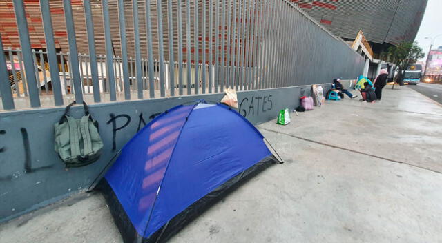 Fanáticos de Daddy Yankee son asaltados en los exteriores del Estadio Nacional