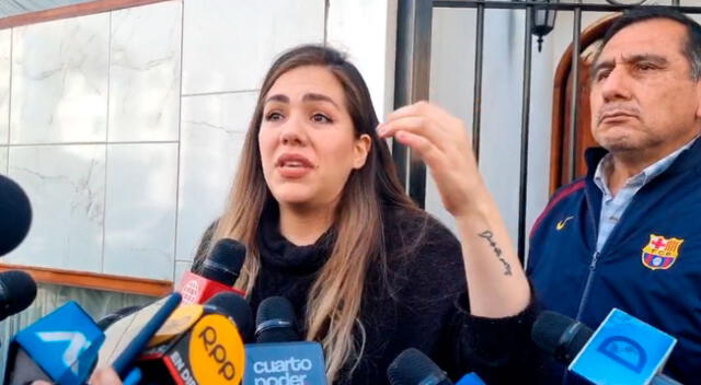 . La mujer, con lágrimas en los ojos, indicó que sí estaba embarazada y que tiene pruebas de su embarazo en su casa.