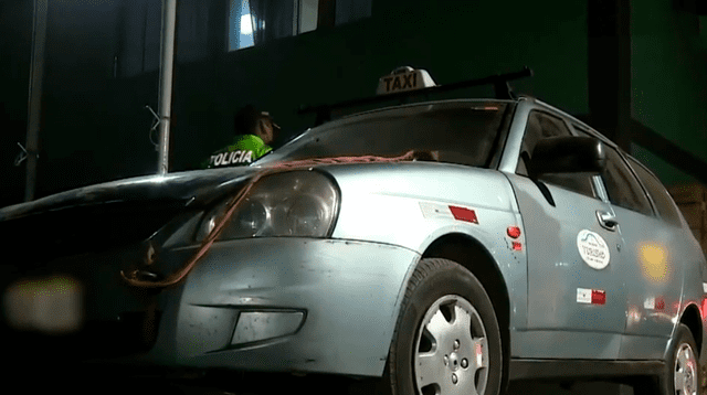 Taxista sufre el robo de su vehículo en SJL, cuando se encontraba durmiendo dentro.