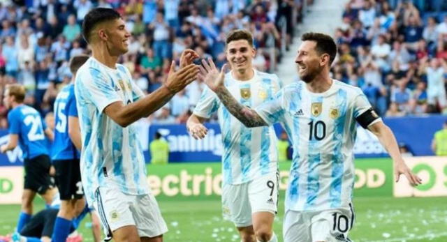 La selección de Argentina ganó 2 Copas de Mundial y esta vez buscará la tercera en Qatar 2022.
