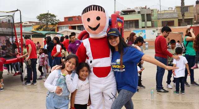 Aniquem inicia campaña navideña a favor de niños.