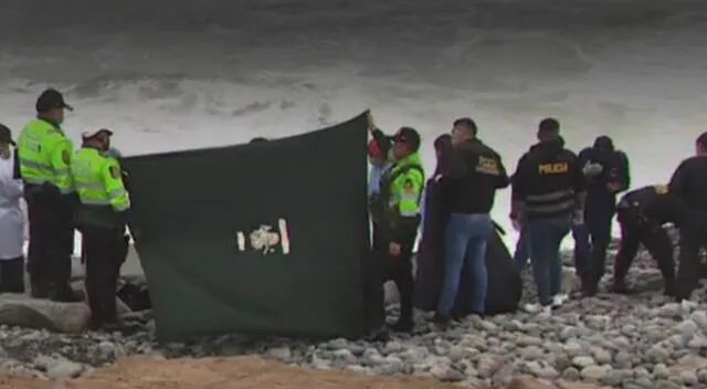 Encuentran cadáver de un hombre en playa Tres Picos de Miraflores a plena luz del día.