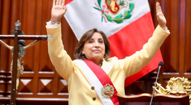Dina Boluarte se convierte en la actual presidenta del Perú