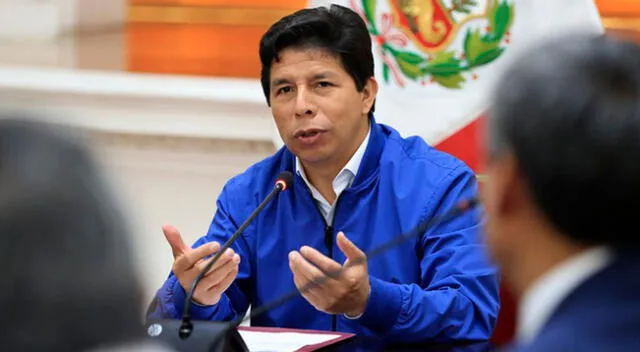 Pedro Castillo ordena a las F.F.A.A. y a la PNP detener las armas