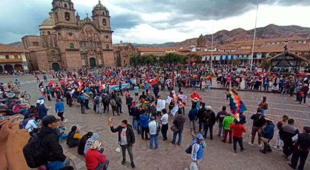 Manifestantes toman todo el centro histórico de Cusco y buscarían generar desmanes.