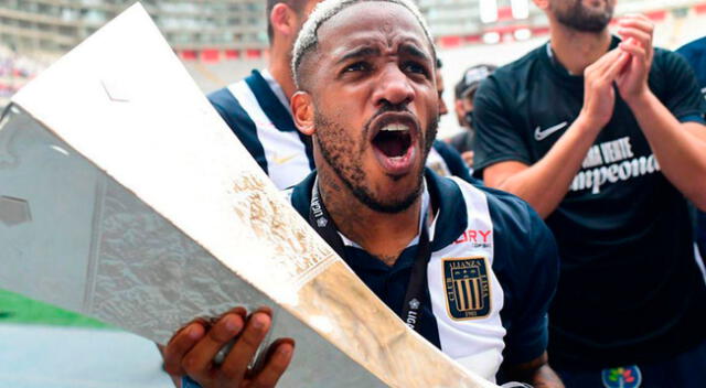 Jefferson Farfán seguiría en Alianza Lima.