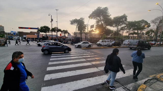 Además, debido a los actos violentos en las manifestaciones se dispuso la suspensión temporal de servicio ATU.