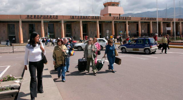 Turistas nacionales y extranjeros estuvieron varios días varados en la ciudad imperial.