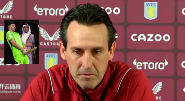 El entrenador del Aston Villa felicitó a su dirigido por ganar la Copa del mundo.