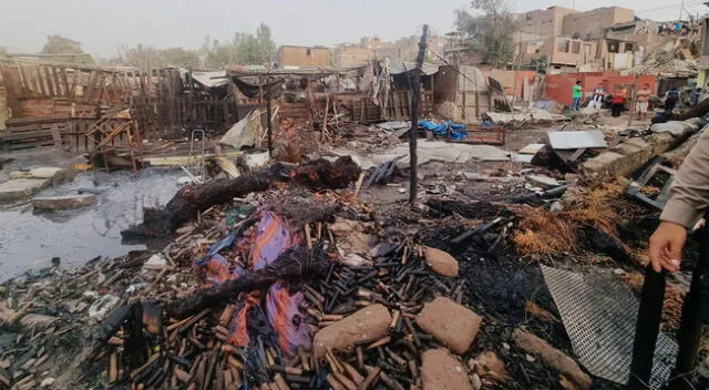 Un muerto y un herido deja incendio en taller clandestino.