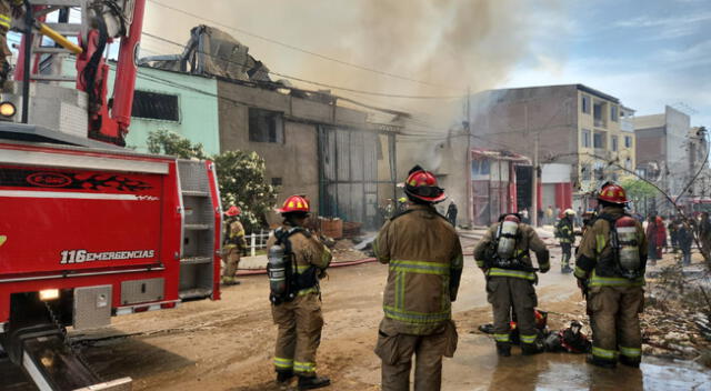 Incendio en Villa El Salvador