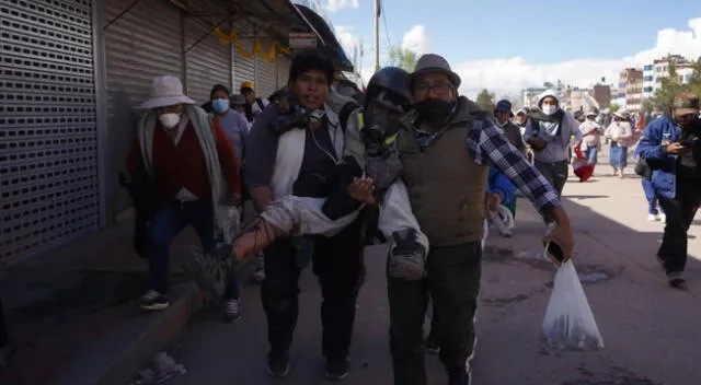 Periodista de la agencia internacional EFE, fue agredido por la Policía en el aeropuerto de Juliaca.