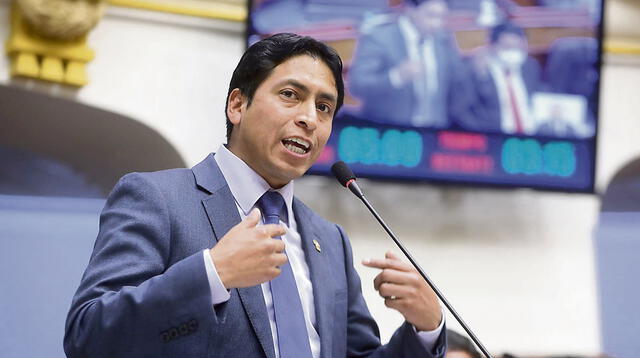 Fiscal pide prisión preventiva para el congresista Freddy Díaz por violación sexual