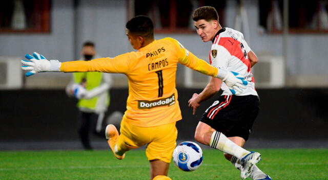 Julián Álvarez pasó a la historia del fútbol con los seis goles que le marcó a Alianza Lima.