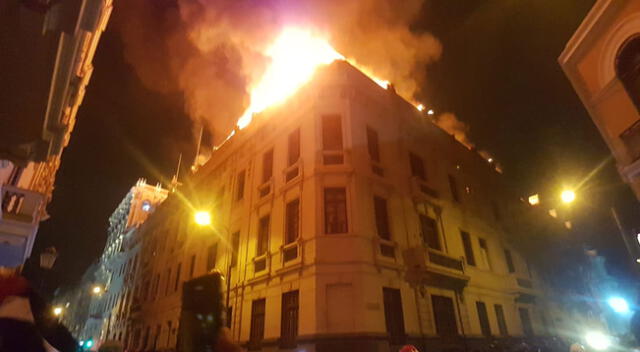 Incendio en Plaza San Martín.