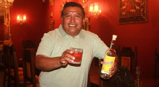 Carlos Romero, tacneño que empezó tomando Pisco para luego hacerlo.