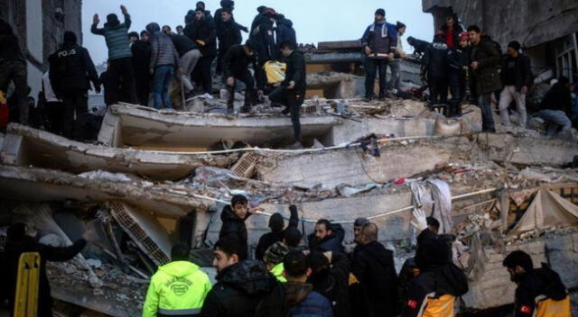 Mujer de 30 años cuenta como vivió el terremoto durante el momento que se encontraba.