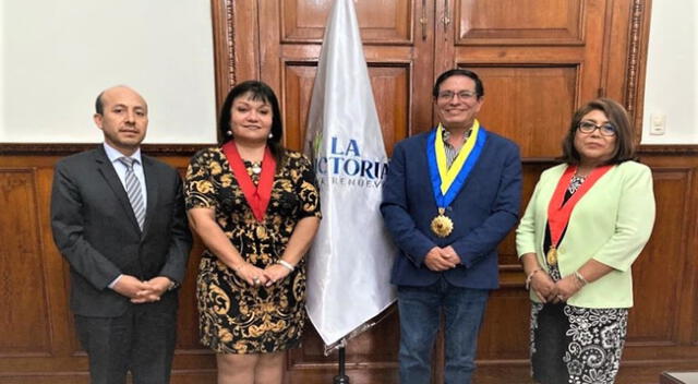 La presidenta de la Corte de Lima María Vidal La Rosa Sánchez y el alcalde de La Victoria, Rubén Cano Altez sostuvieron acuerdo
