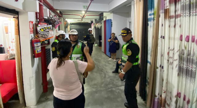 Galería afectada por robo de prendas y maquinaria en Gamarra