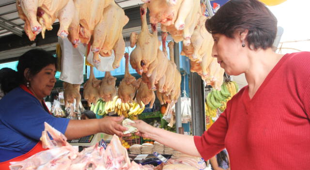 El precio del pollo se incrementó y los consumidores ya no lo ven accesibles para sus negocios.