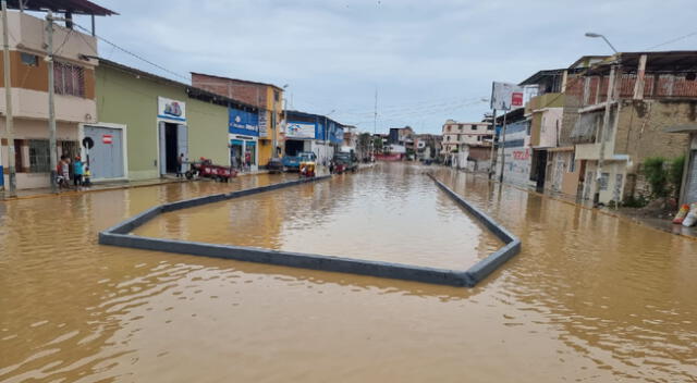 viviendas afectadas por el ciclón Yaku en el norte del país.
