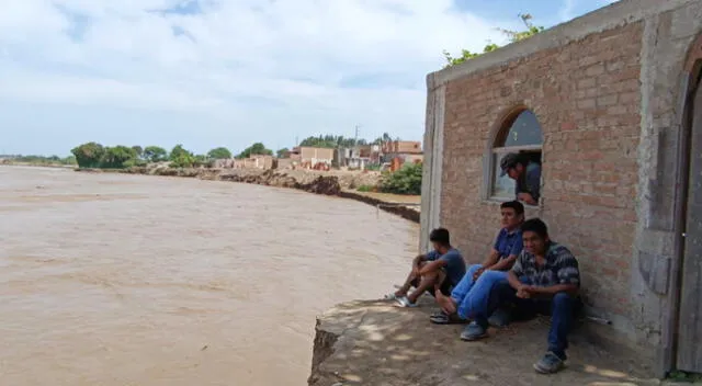 Familias han perdido de todo tras las inundaciones por intensas lluvias.