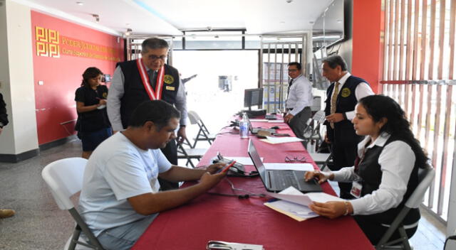 El jefe de la OCMA Ulilses Yaya visitó la Corte de San Martín