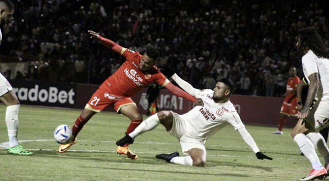 Universitario visitó a Huancayo por la última fecha del Torneo Apertura.