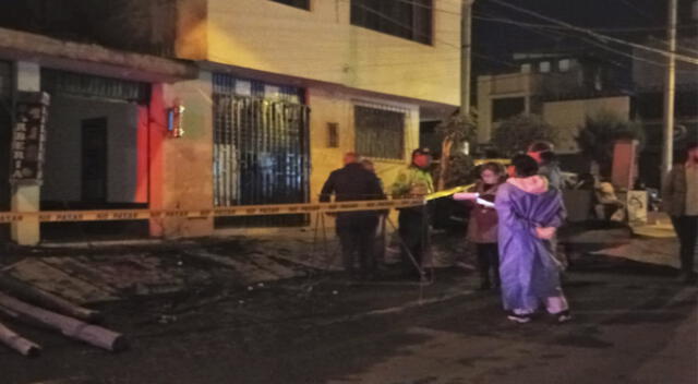 Incendio fue alertado por lso vecinos.