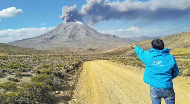 Volcán Ubinas ha entrado en proceso de erupción.