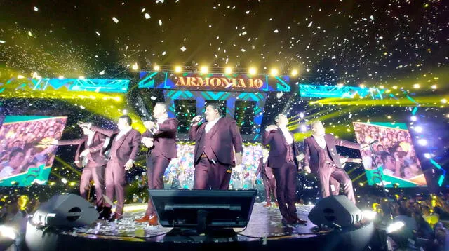 "Armonía 10" celebra sus 51 años con espectacular concierto.