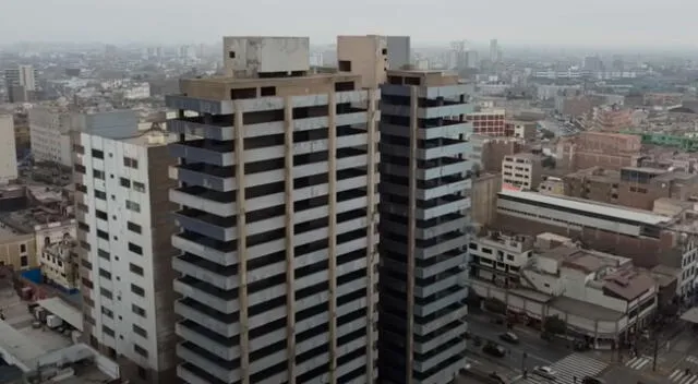 el extraño y abandonado edificio del Centro de Lima