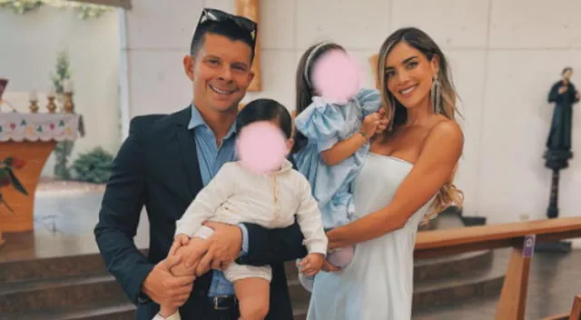 Mario Hart y Korina Rivadeneira felices con sus hijos.