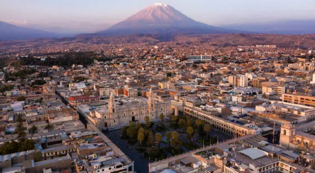 Ciudad de Arequipa desde lo alto.