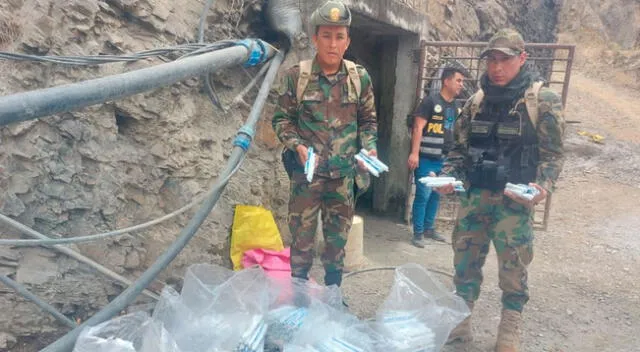 Agentes del orden vienen destruyendo bienes de la minería ilegal en Pataz.