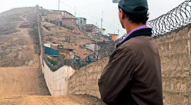 Derribaron parte del denominado 'Muro de la verguenza', el cual divide La Molina con Villa María del Triunfo.