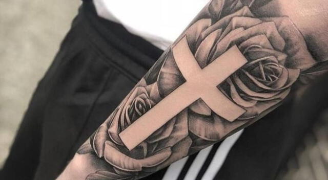 Conoce el verdadero significado del tatuaje de cruces.