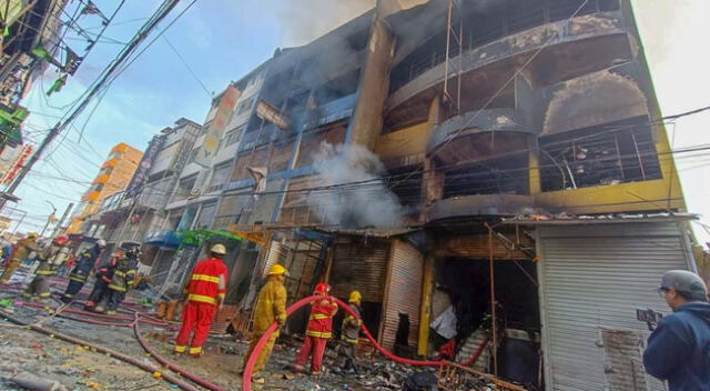 El incendio se produjo en horas de la madrugada.