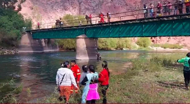 Bomberos, serenos y policías encontraron el cuerpo del menor tras tres horas de búsqueda.