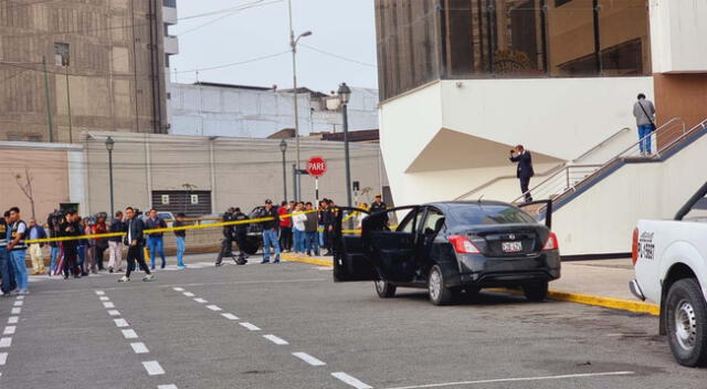 El lugar ha sido evacuado ante el peligro de la granada.